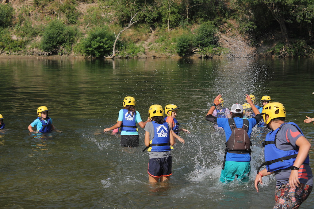 Village Camps International Summer Camp Ard&egrave;che, France 2019-07-26 https://www.villagecamps.com/journals_admin/images/2232-1628-MiniD4 copy.jpg
